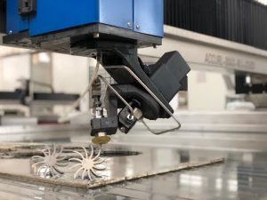 5 Eksenli Su jeti ile 3D Su Jeti Kesim Makinesi Satılık CNC Kesim Fiyatı